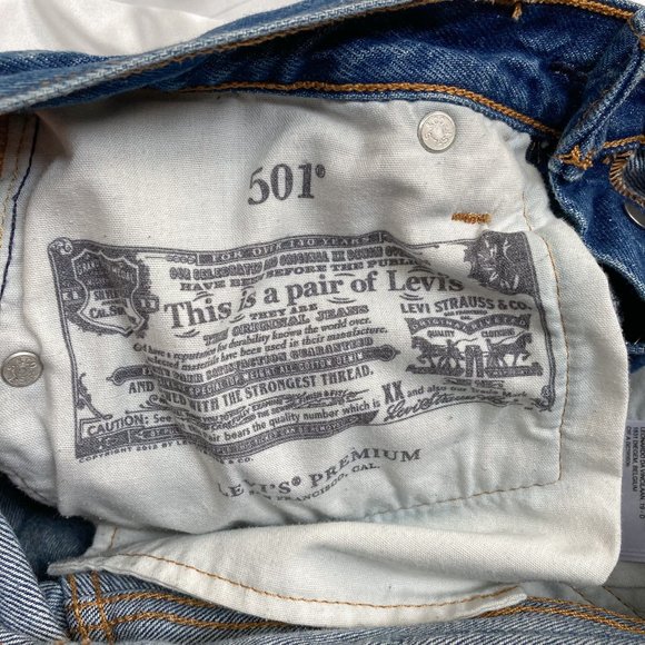 Levi's 501 Shorts in Indigo Blue - Picture 4 of 5